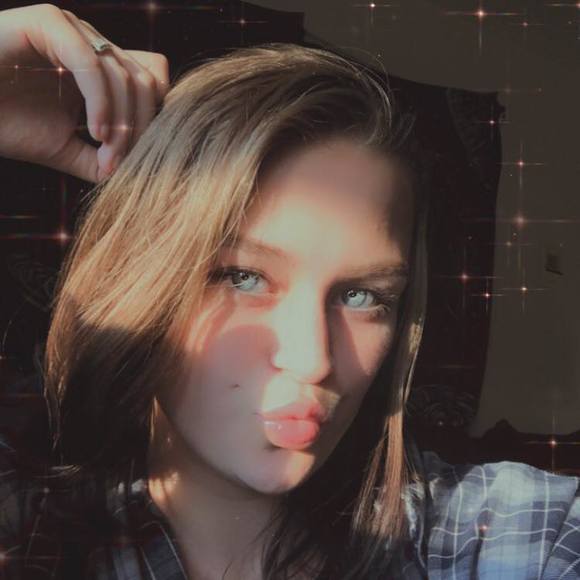 Meet your Posher, Sky - Picture 1 of 1